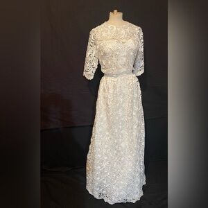 White Sleeveless Sweetheart Bridal Gown Cape 2 Designer Pas De Deux NEW